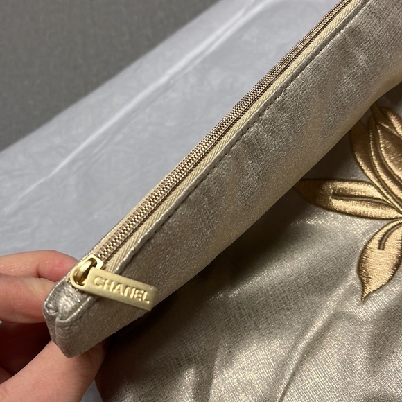 Makeup pouch - Picture 3 of 7